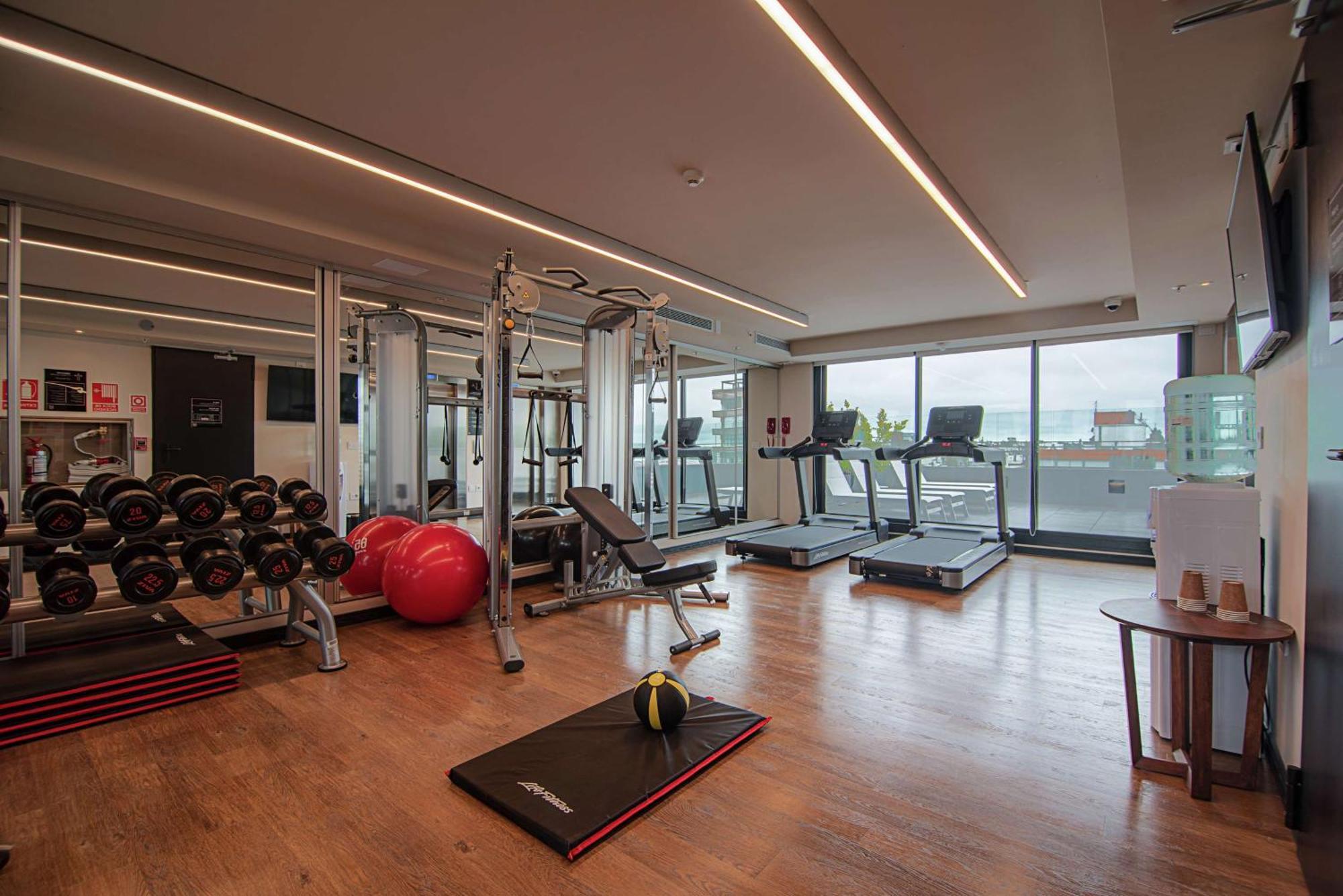 מלון Soro Montevideo, Curio Collection By Hilton מראה חיצוני תמונה